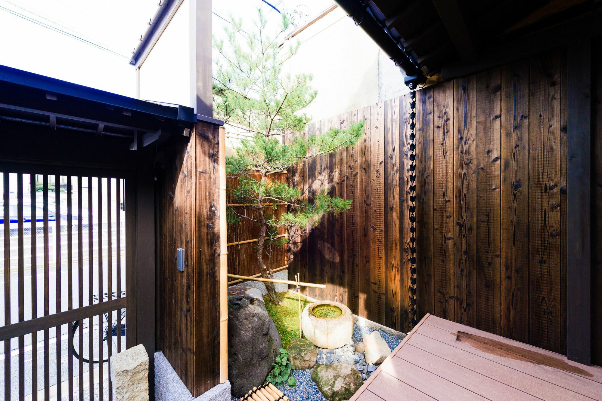 Kumomachiya Benzaiten Kyoto